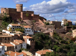 vilafames-castellon-castle-walls-lighting-projects-fundacion-iberdrola-espana vilafames-castellon-castle-walls-lighting-projects-fundacion-iberdrola-espana