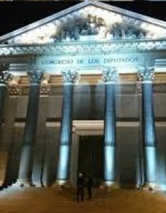 fachada-principal-congreso-diputados-proyectos-iluminacion-fundacion-iberdrola-espana fachada-principal-congreso-diputados-proyectos-iluminacion-fundacion-iberdrola-espana
