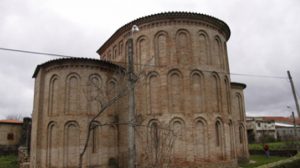 iglesia-santisimo-cristo-valdepenas-proyectos-iluminacion-fundacion-iberdrola-espana iglesia-san-benito-castro-avelas-plan-romanico-atlantico-fundacion-iberdrola-espana
